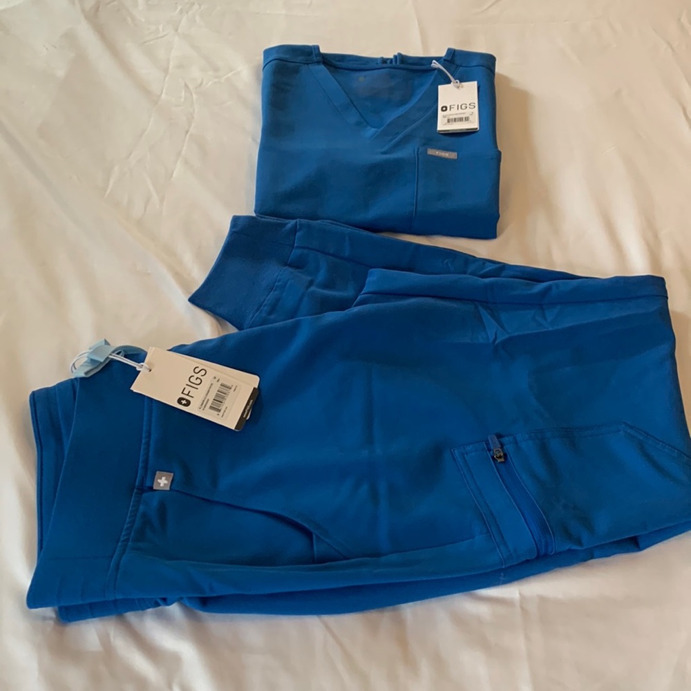 Figs scrub set